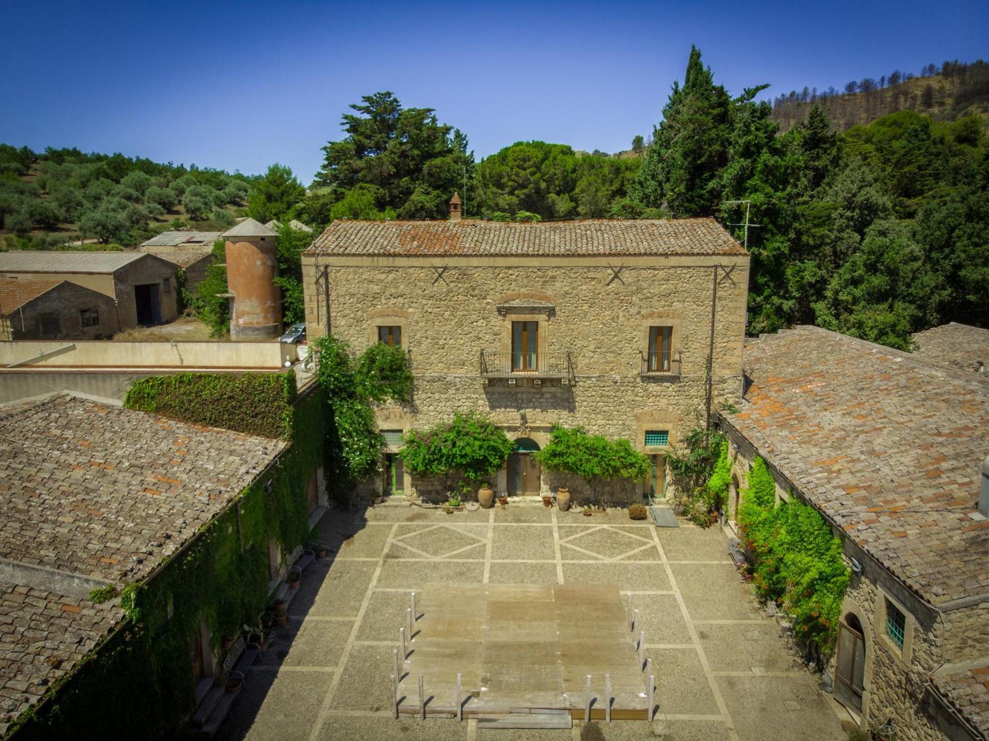Agriturismo Feudo Tudia Landro Екстер'єр фото